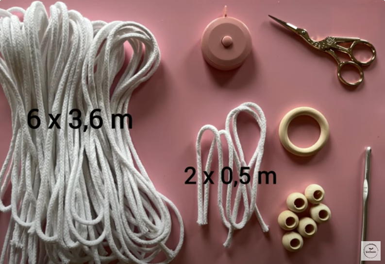 Macramé závěs na květináč