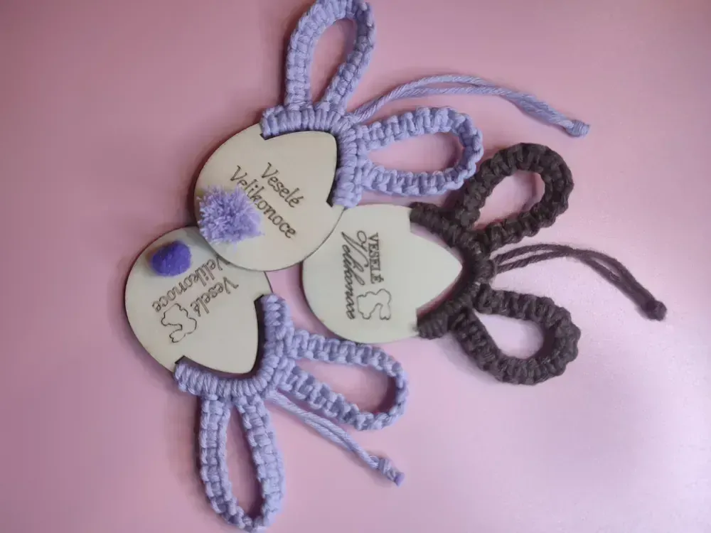 Dřevěný výřez vajíčko - větvičky s ptáčky